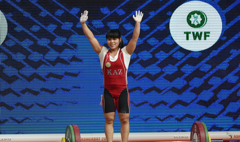 Видео золотого подхода Зульфии Чиншанло на чемпионате Азии по тяжелой атлетике 