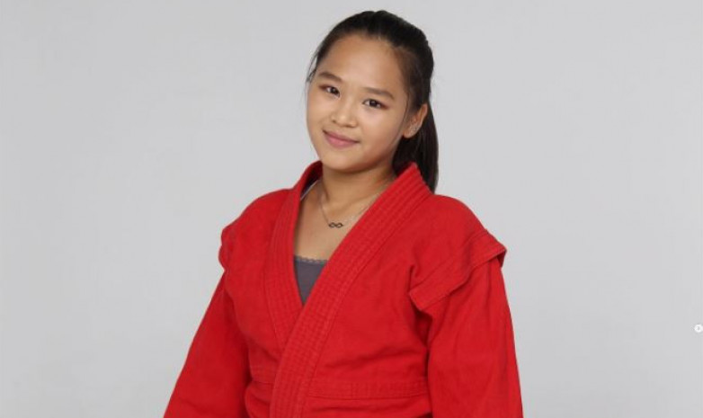 15-летняя Жибек Кулымбетова стала чемпионом турнира в Абу-Даби среди взрослых по джиу-джитсу и грэпплингу