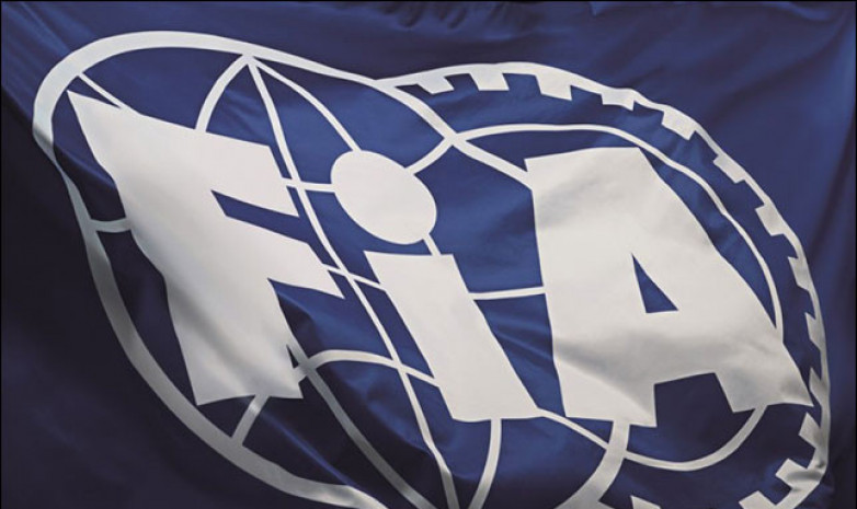 FIA: Red Bull получила два штрафа, денежный и спортивный