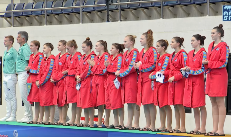 Женская сборная Казахстана проиграла Японии на чемпионате Азии по водному поло