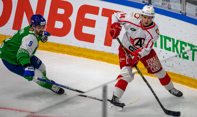 Как сыграли хоккеисты сборной Казахстана в матче КХЛ «Салават Юлаев» – «Автомобилист»