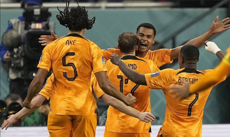Нидерланды обыграли Катар и вышли в плей-офф ЧМ-2022 с первого места группы А