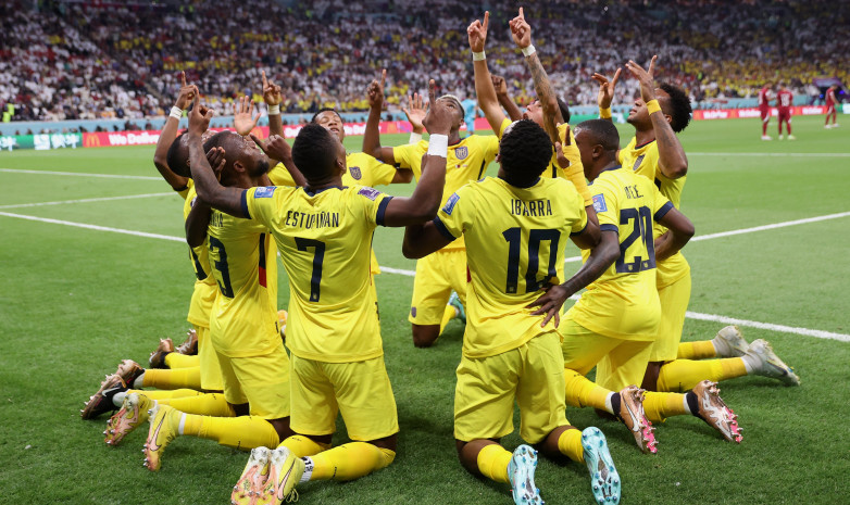 Эквадор — третья южноамериканская команда, победившая в матче открытия ЧМ
