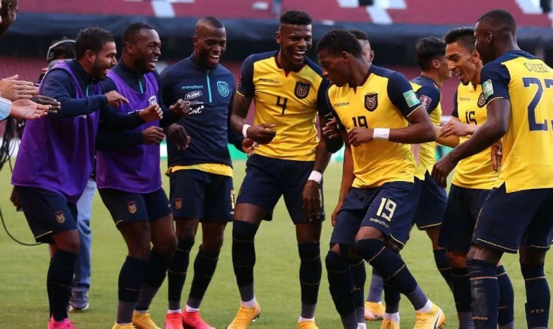 Эквадор поразил ворота Катара на 3-й минуте матча открытия ЧМ-2022. Гол не засчитали из-за офсайда