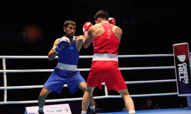 Казахстанец Асланбек Шымбергенов стал чемпионом Азии по боксу 