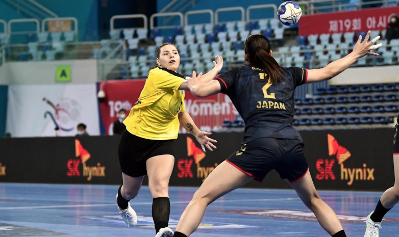Женская сборная Казахстана уступила японкам на чемпионате Азии по гандболу