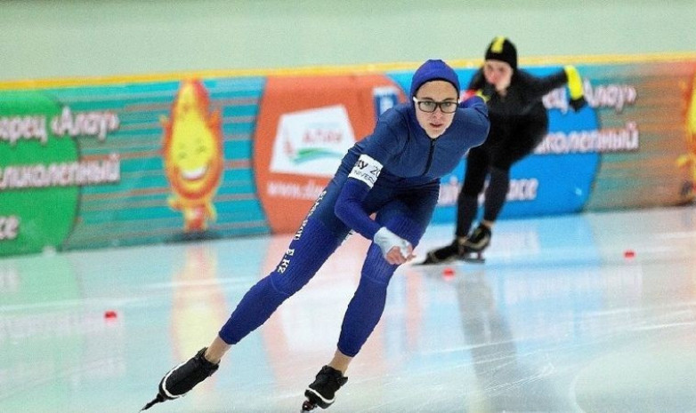 Дауранова выиграла забег на 500 метров на ЭКМ в Калгари