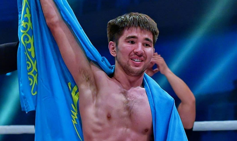 ВИДЕО. Арман Ашимов провел дебютный бой на профессиональном ринге