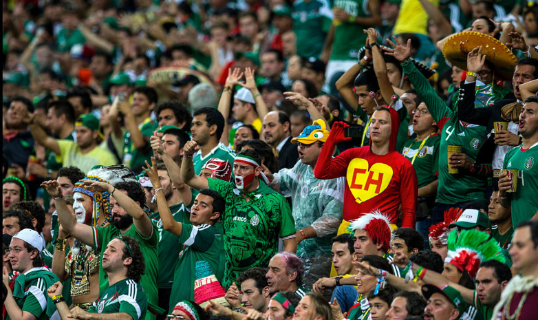 ФИФА расследует гомофобные кричалки фанатов сборной Мексики на ЧМ-2022
