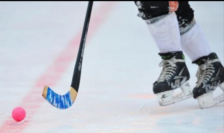 «Акжайык» крупно обыграл «Маяк» на всероссийских соревнованиях по хоккею с мячом