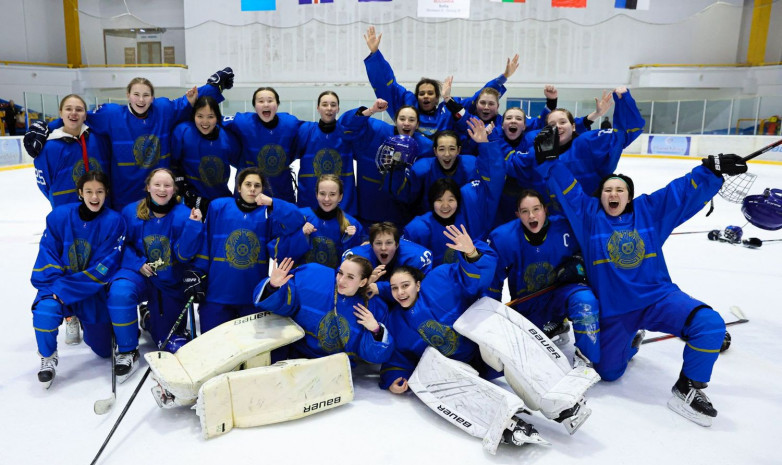 Сборная Казахстана одержала вторую крупную победу на ЧМ по хоккею среди девушек U-18
