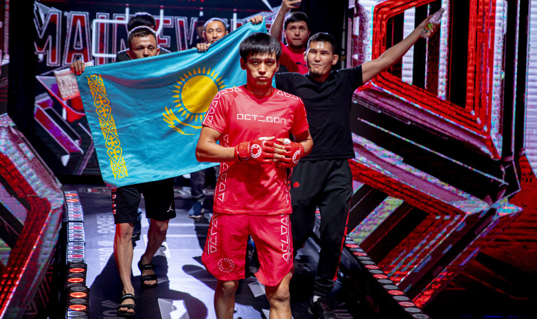 Поединок не знающего поражений казахстанского бойца возглавит турнир OCTAGON 39 в Алматы