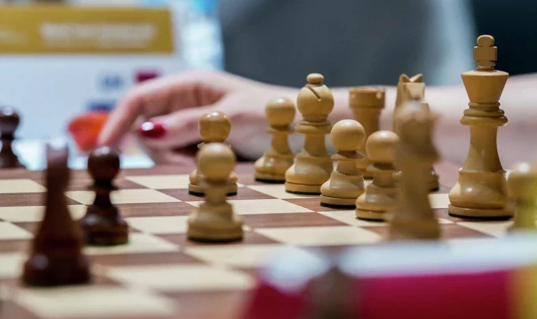 Бибисара Асаубаева заняла второе место на турнире по шахматам в Китае