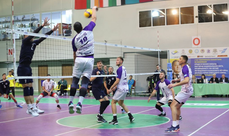 Прямая трансляция матчей первого дня 4-го тура мужского чемпионата Казахстана по волейболу