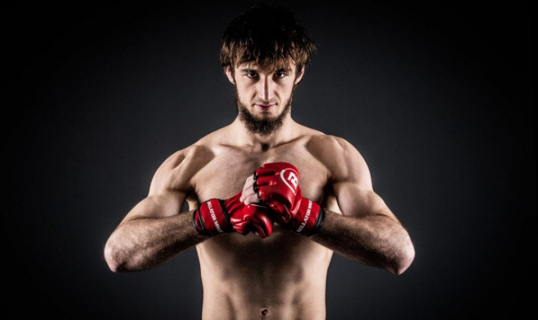 Непобежденный российский боец объяснил, почему Махачев остался на 2-м месте в рейтинге UFC