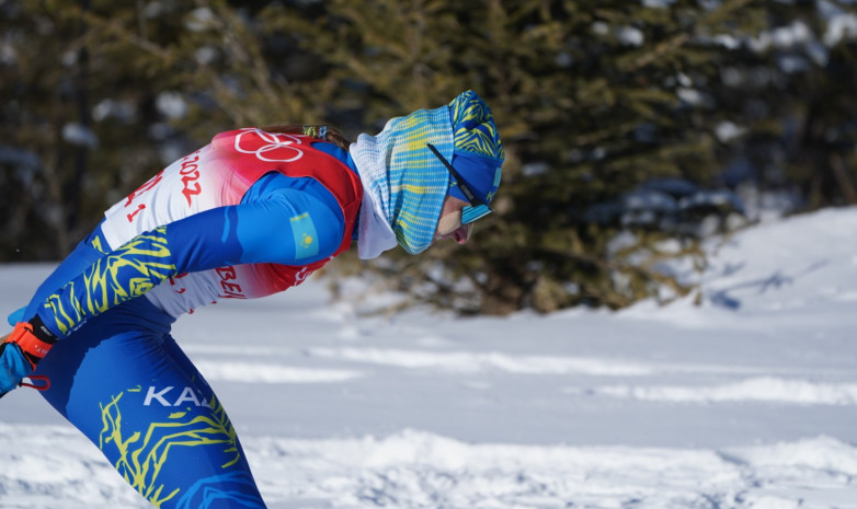 Казахстанские лыжницы отстали на круг в эстафете на ЭКМ в Тоблахе
