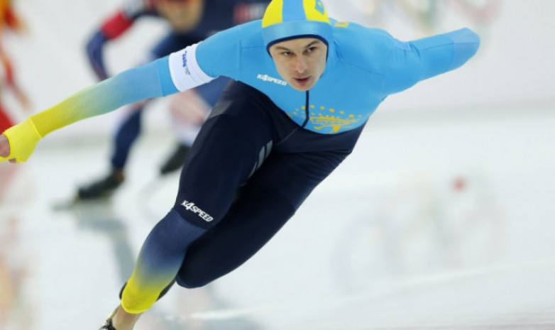Виталий Щиголев вышел в финал масс-старта и пробился на ЧМ по конькобежному спорту 