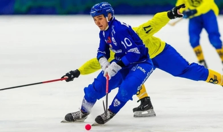 «Акжайык» сыграл вничью с «Знамя-Удмуртия» на всероссийских соревнованиях по хоккею с мячом