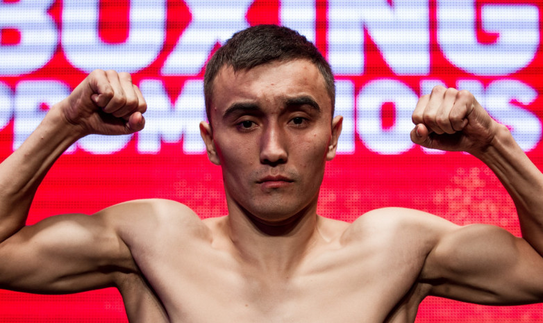 Казахстанский боксер одержал одиннадцатую победу на профи-ринге