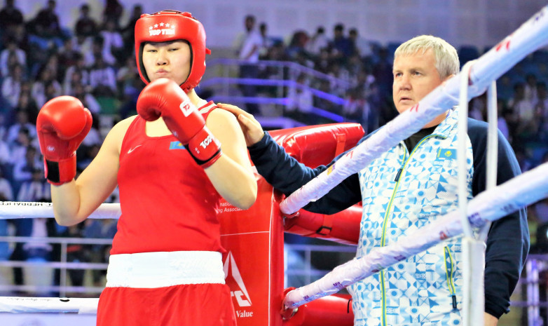 Казахстан выиграл третью медаль женского ЧМ-2023 по боксу