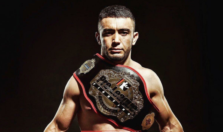 Таджикский боец установил рекорд UFC в дебютном бою