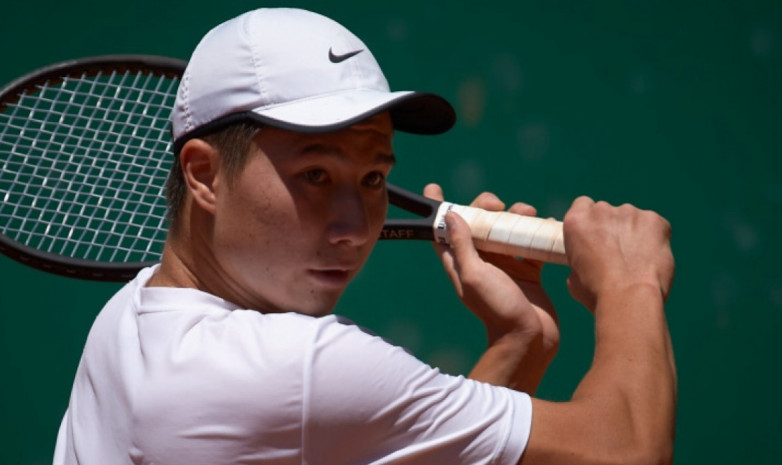 Казахстанский теннисист неудачно стартовал на турнире во Франции 