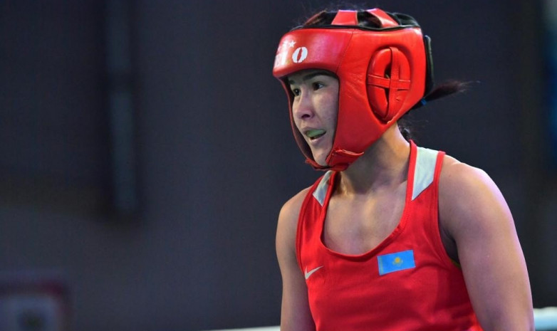 Казахстанка одержала тяжелую победу на ЧМ по боксу в Индии