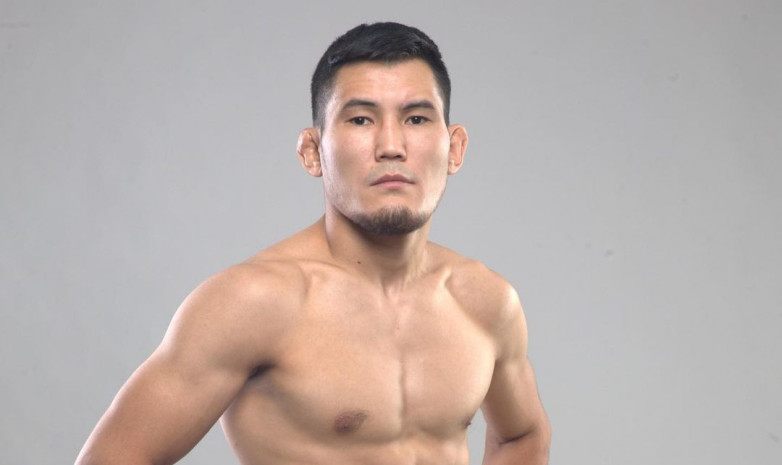 «Я готов зарубиться!» Казахстанский файтер обратился к чемпиону европейской MMA-лиги перед титульным боем