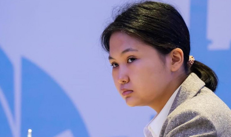 Казахстанская шахматистка сенсационно обыграла лидера рейтинга ФИДЕ
