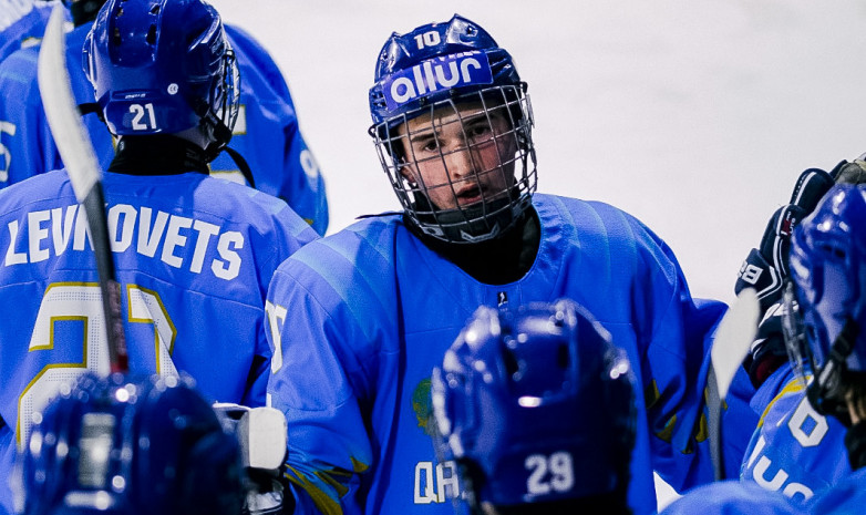 Юношеская сборная Казахстана вышла в элитный раунд чемпионата мира по хоккею