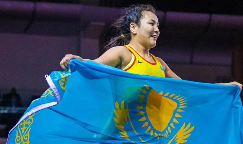ВИДЕО. Казахстанка сенсационно выиграла чемпионат Азии по борьбе