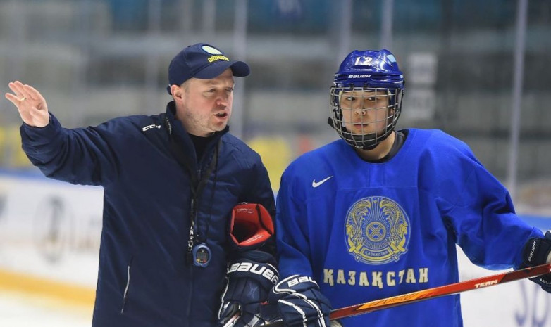 Главный тренер женской сборной Казахстана по хоккею рассказал о подготовке к чемпионату мира-2023