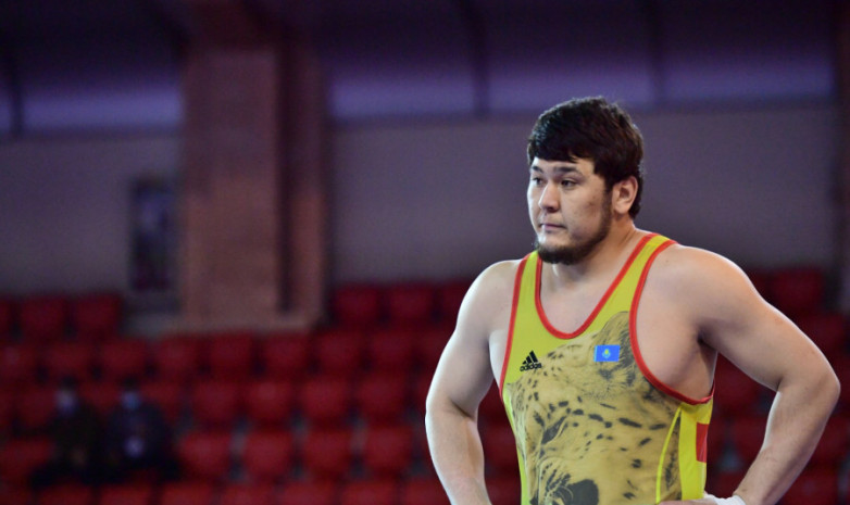 Юсуп Батырмурзаев стал серебряным призером чемпионата Азии по борьбе в Астане