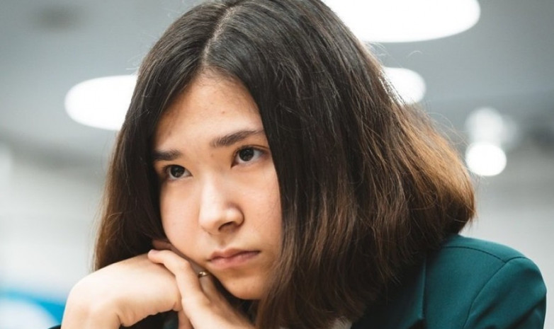 17-летняя шахматистка из Казахстана сенсационно победила четырехкратную чемпионку мира