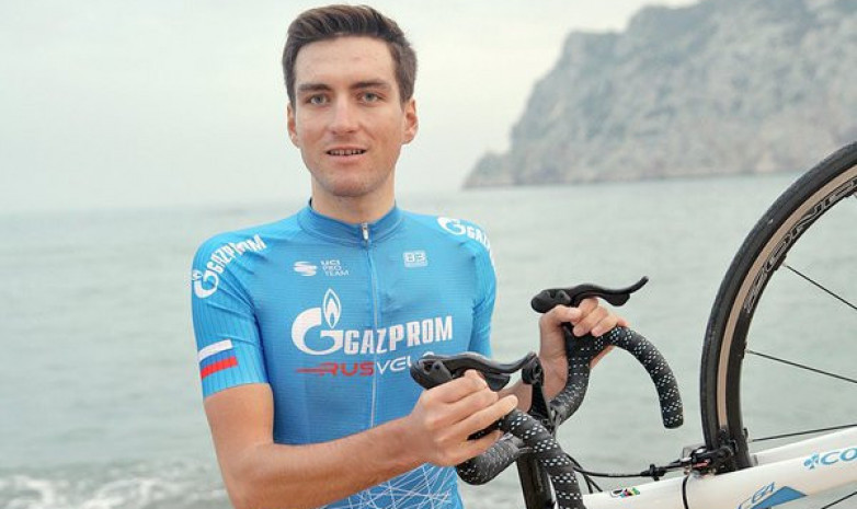 Антон Кузьмин финишировал 2-м на однодневной велогонке «The Tour Oqtosh». ВИДЕО