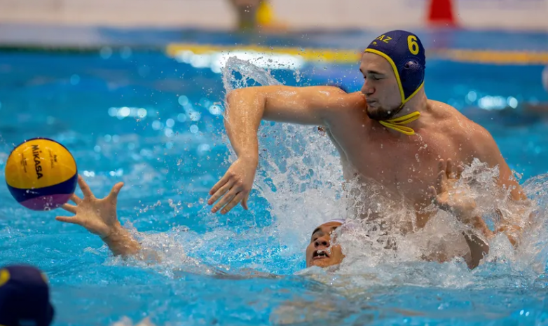 Сборная Казахстана по водному поло вышла в финал квалификации Кубка мира в Берлине