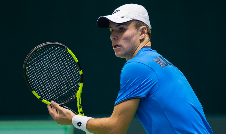 Казахстанский теннисист в паре вышел в четвертьфинал турнира в Италии
