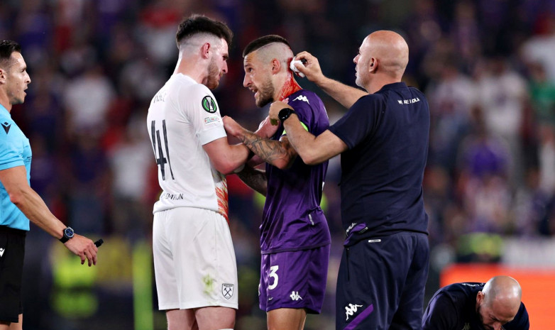 Фанаты «Вест Хэма» разбили голову капитану «Фиорентины» в финале Лиги конференций