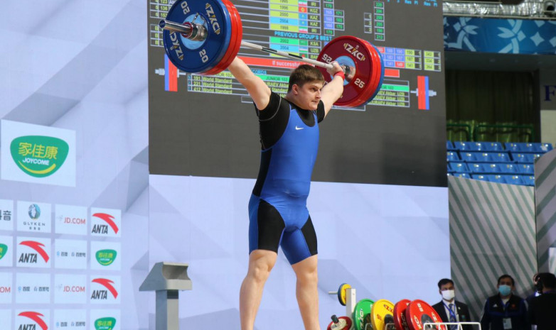 Федерация тяжелой атлетики Казахстана выступила с заявлением по поводу скандала