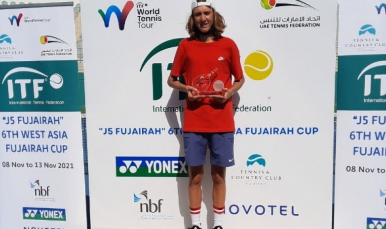 Казахстанский теннисист взлетел в мировом юниорском рейтинге