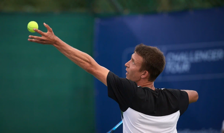 Казахстанский теннисист вышел в четвертьфинал «Челленджера» в Астане в парном разряде