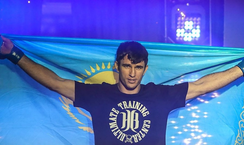 Известный боец UFC остался под большим впечатлением от выступления казахстанца
