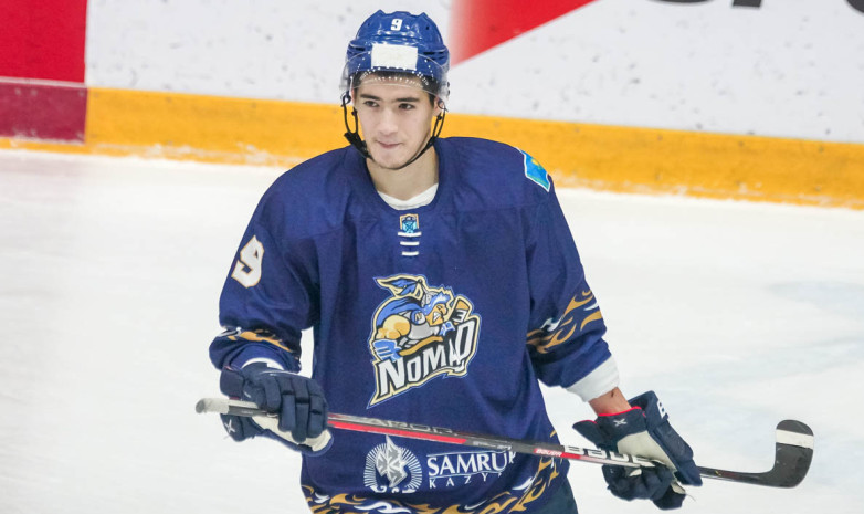 Казахстанский хоккеист вернулся в систему «Барыса» из Европы
