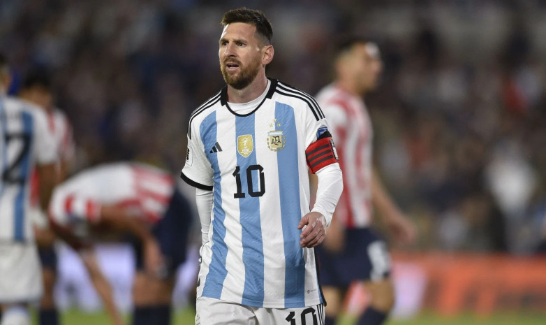 Месси досрочно покинул расположение сборной Аргентины