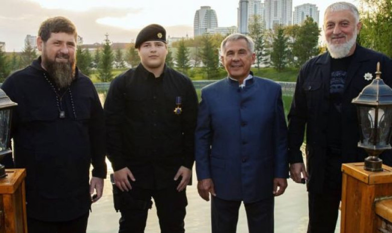 Глава Татарстана наградил сына Кадырова вторым по значимости орденом республики
