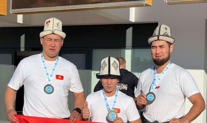 Кикбоксеры завоевали 3 медали на чемпионате мира в Португалии