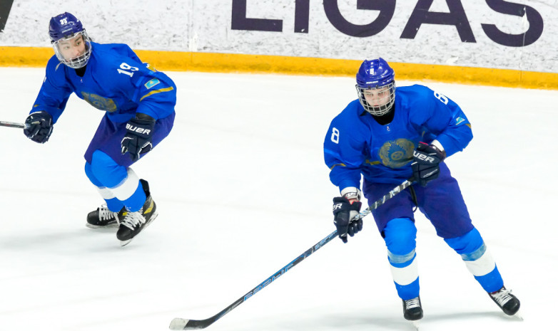 Юношеская сборная Казахстана по хоккею беспощадно разгромила женскую России на международном турнире