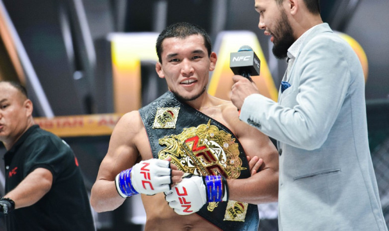 ВИДЕО. Казахстанский боец брутально нокаутировал соперника в первом раунде