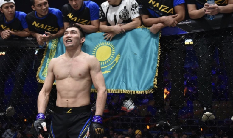 ВИДЕО. Казахстанский боец выиграл главный бой Naiza 56 за титул чемпиона