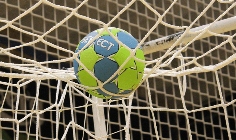 Женская сборная Казахстана одержала первую победу на ЧМ-2023 по гандболу